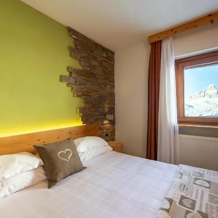 Col Di Lana Hotel